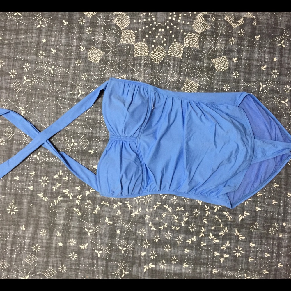 Flattering one-piece suit